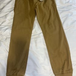 Levi’s Boys Moto Joggers Chino Pants. Size, M. Color, Gold