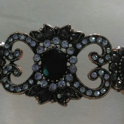 Beautiful Multi Colored And Vintage Style Bracelet.