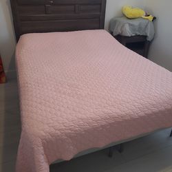 Juego de cuarto de madera