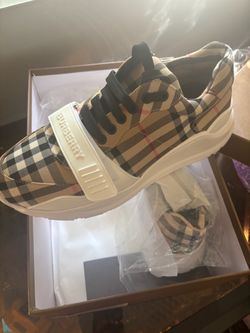 Burberry shoes