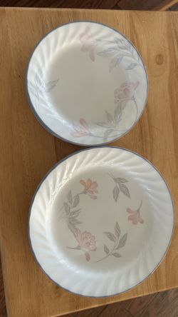 CORELLE BY CORNING Plates 
