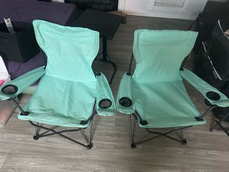 Set of two camping chairs with travel pouch