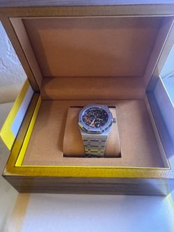 Automatic luxury watch