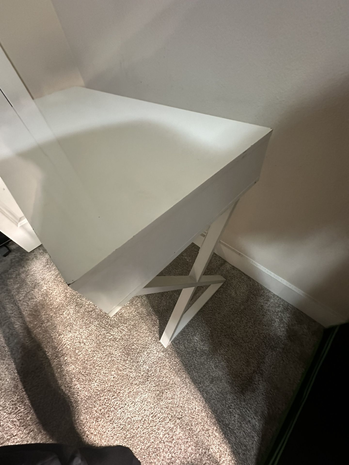 White Office Desk