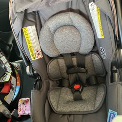 Graco Trio  Travel System 