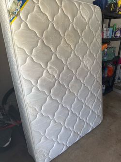 FULL SIZE MATTRESS