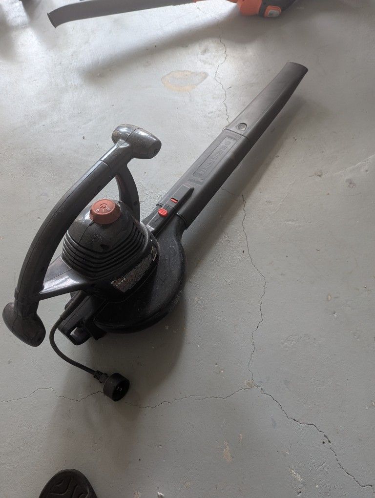 Black And Decker Leaf Blower
