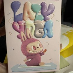 The Monsters Lazy Yoga “Show Off” 