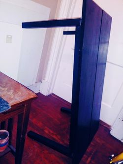 Black coffee/cocktail table