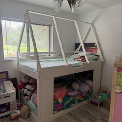 Bunk Bed House Style 