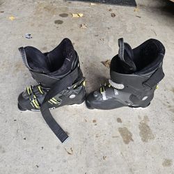 Salomon QTS Ski Boots Size 27