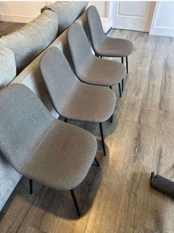 Dining Table + 4 Chairs