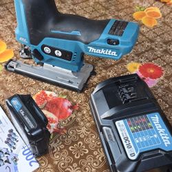 MAKITA CXT  12-VOLT MAX  LITHIUM ION BRUSHLESS CORDLESS  BARREL GRIP JIG SAW  KIT 