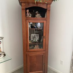 Wood Display Cabinets