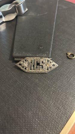 Art deco brooch