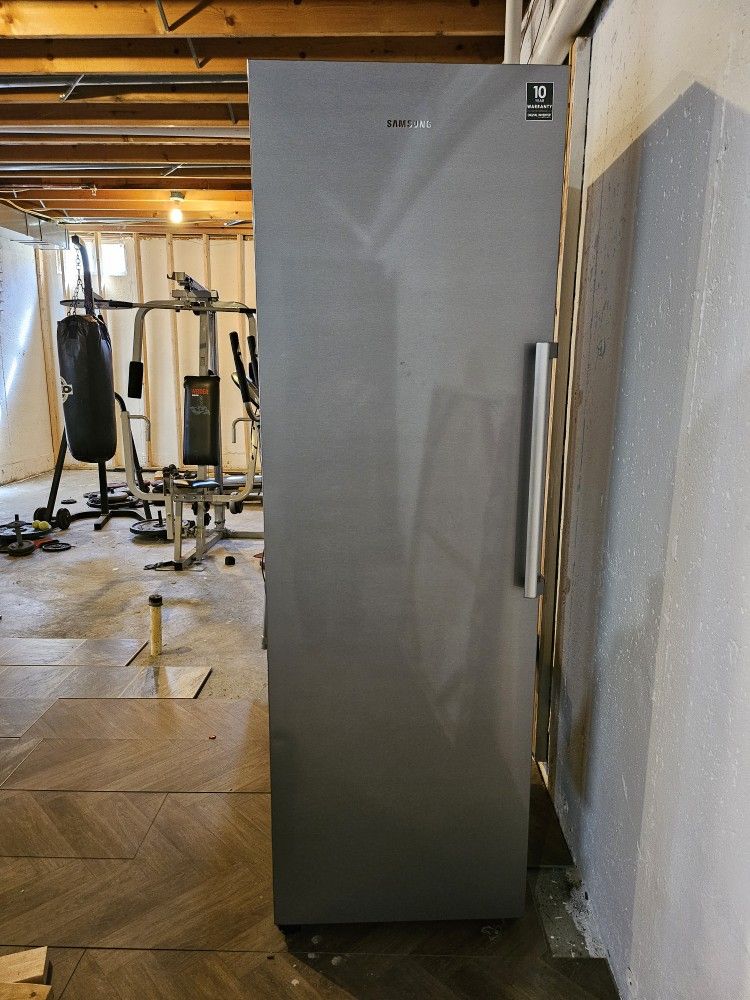Samsung BESPOKE refrigerator/freezer