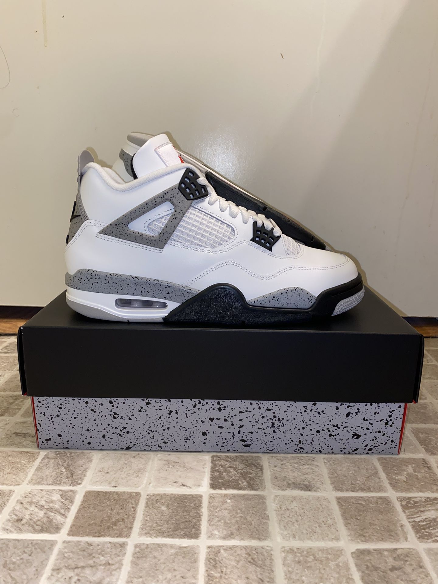 New Sz 9M Air Jordan 4 Retro Original All