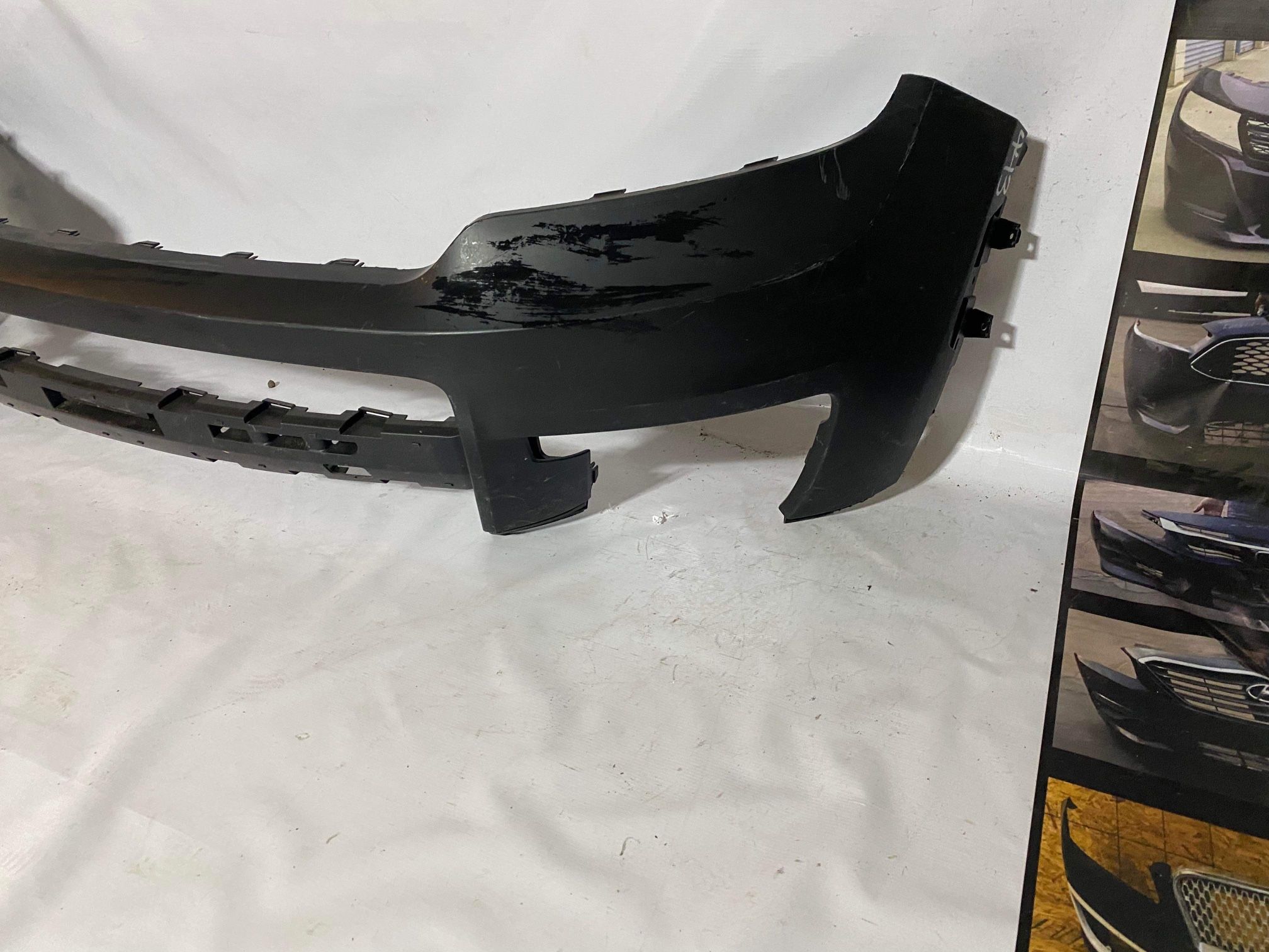 2022 Jeep Grand Cherokee front bumper