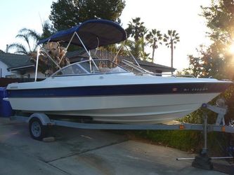 2005 Bayliner Ski Boat