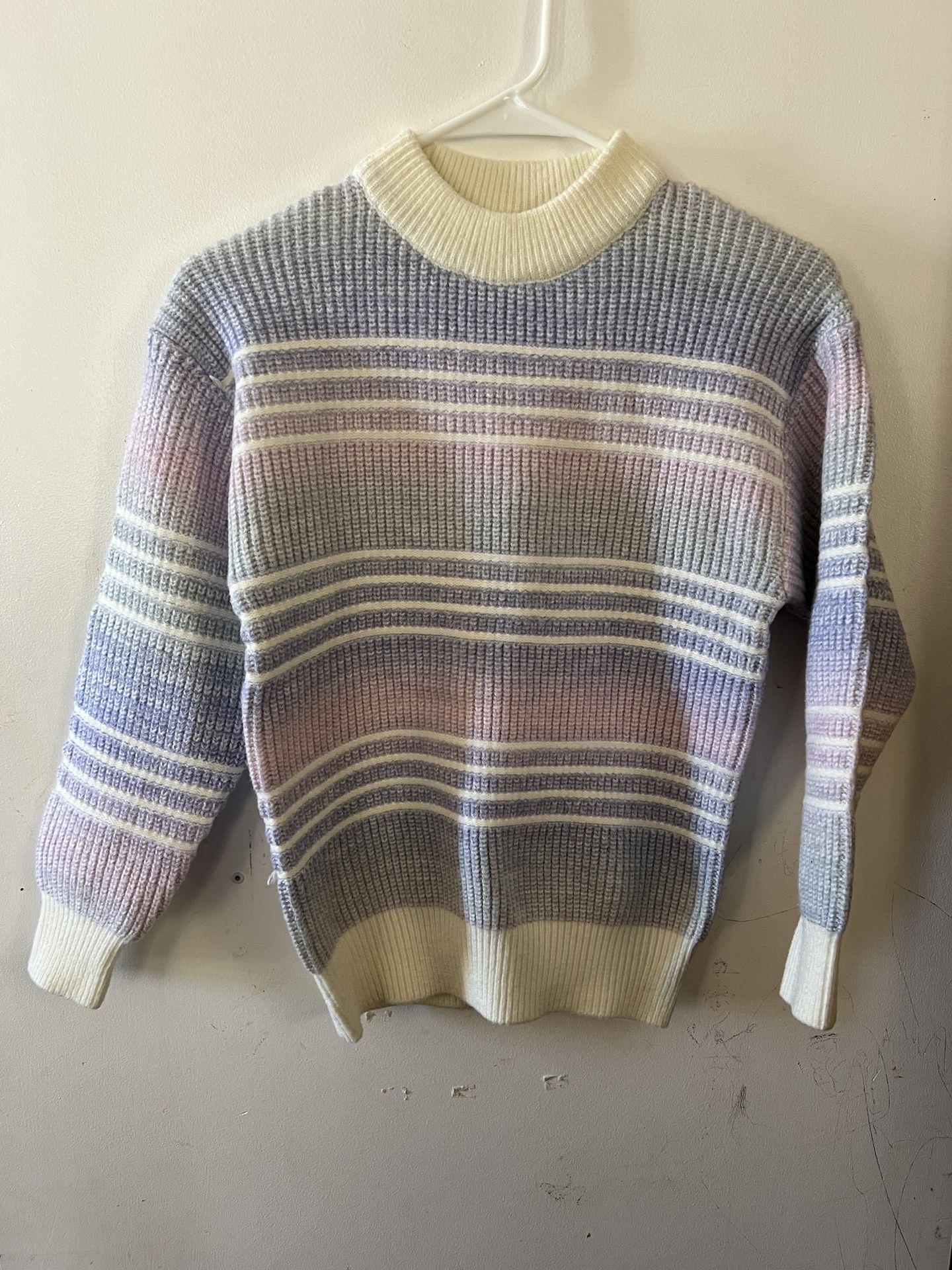 New sweater and pent for girls size 10