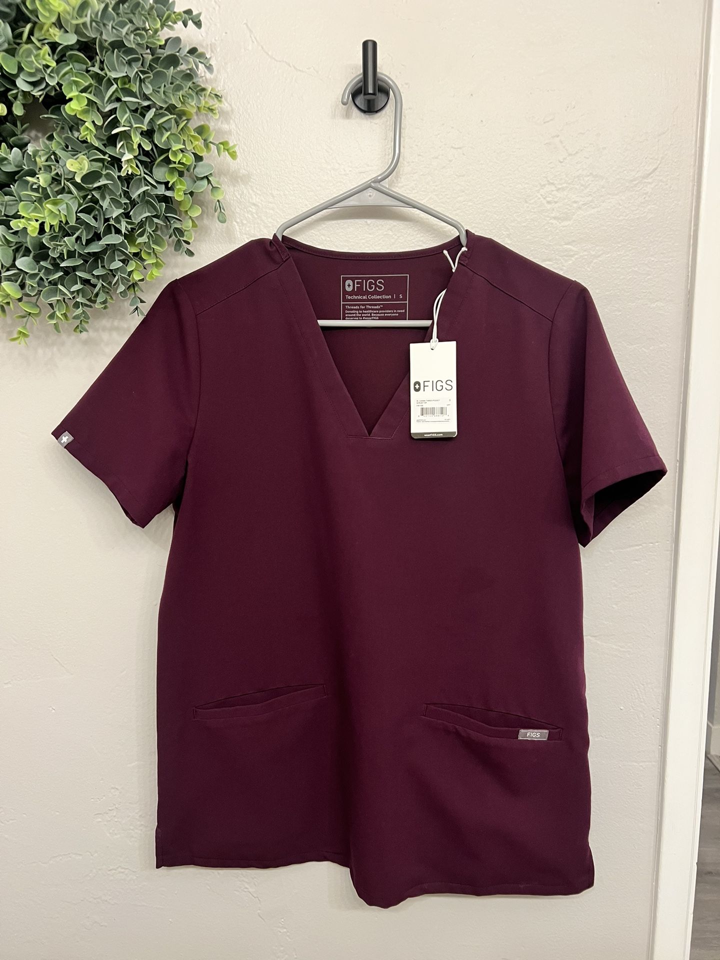 Figs Deep Purple Small Casma Scrub Top