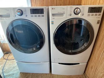 LG washer and electric dryer set