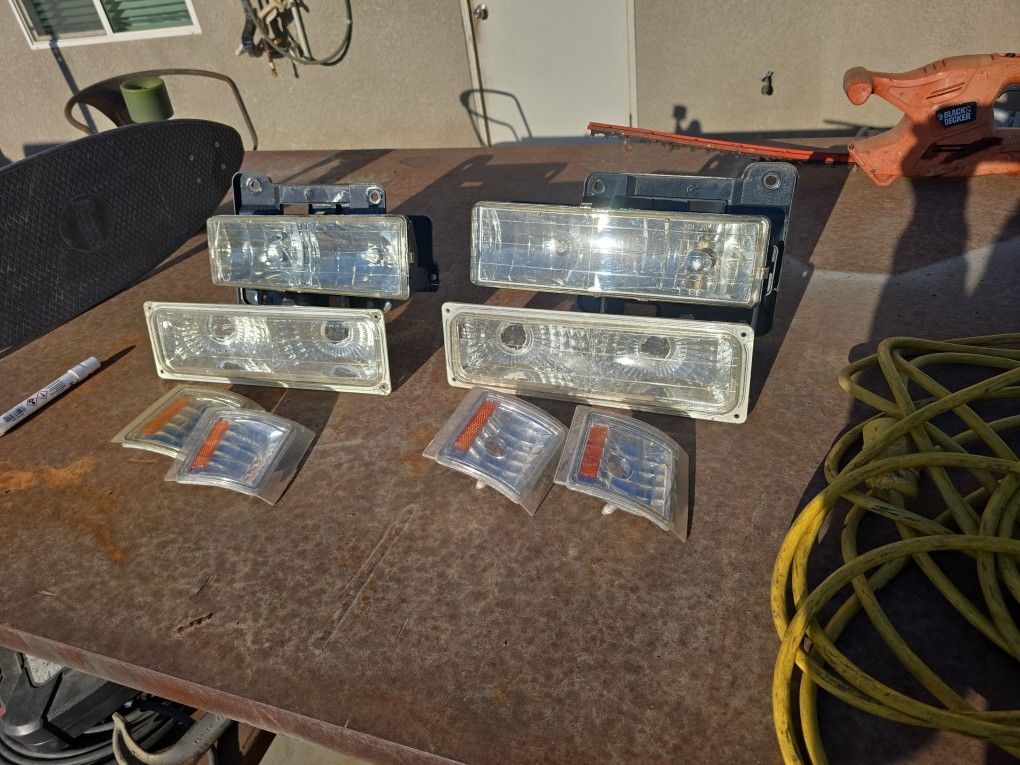 Driver And Passenger Headlights, Signal Lights