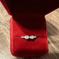 Cute Moissanite Ring 