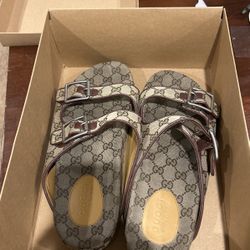 Gucci Monogram Slides Used Size 11