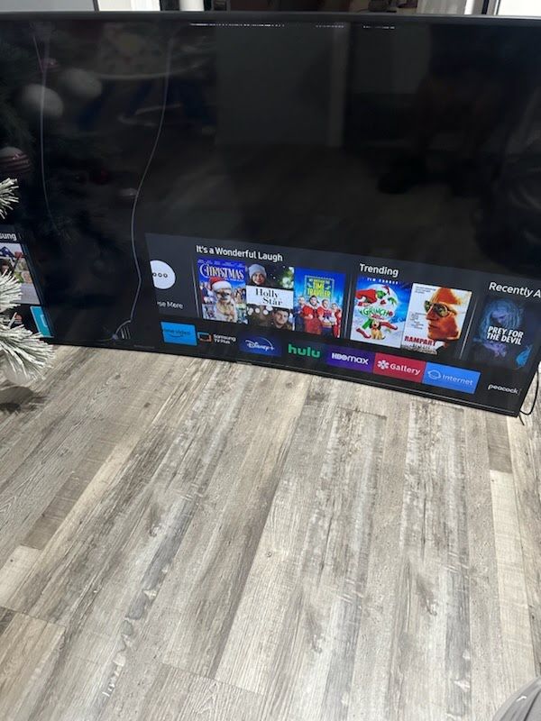 Samsung 65 Inch Curved TV - Cracked!