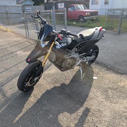 Aprila 750 V-Twin dosadora