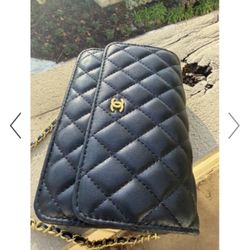 NEW Luxury Black Quilted Crossbody Bag Classy