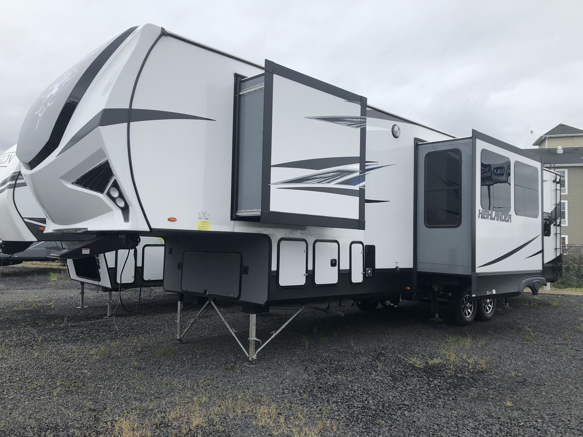 *TOY HAULER!* 2019 New Highland Ridge Highlander RV for Sale in Keizer ...