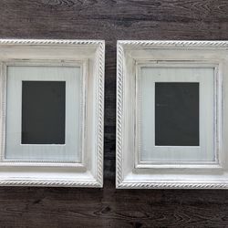 2 antique style frames