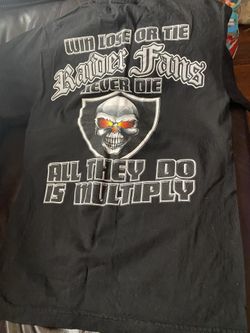 Raiders Tshirt Size Small Delivery Make An Offer