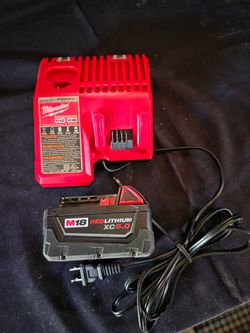 Milwaukee battery+charger