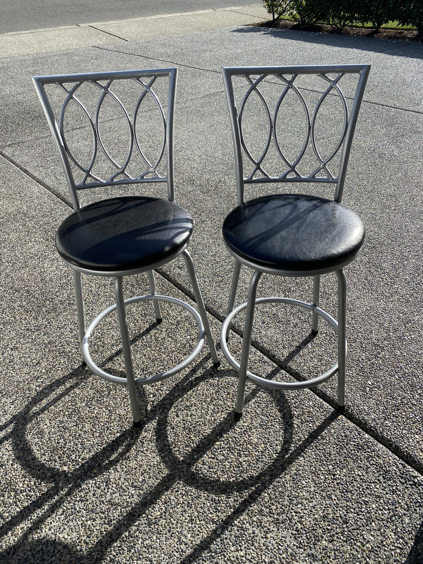 Two Silver Metal Bar Swivel Stools/Counter Chairs
