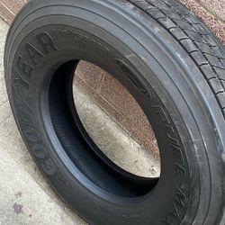 Commercial Truck Tire New