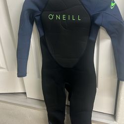 Youth wetsuit oneill like new size 10