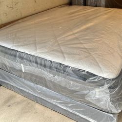 Mattress Queen Size Set Pillow Top (Mattress And Box) Delivery 🚚🚚🚚