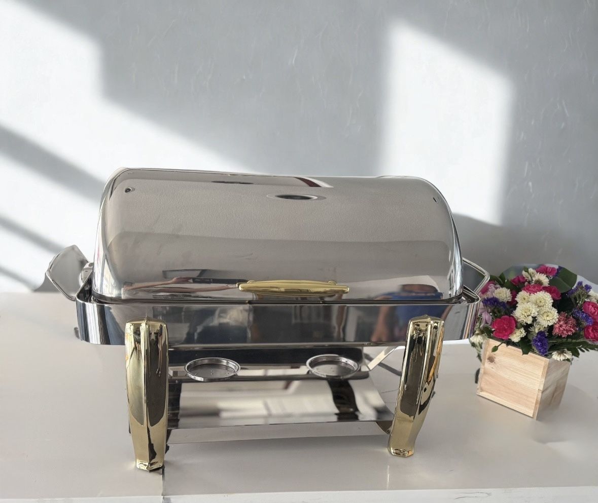 Elegant Stainless Steel Chafing Dish with Gold Legs – Buffet / Catering