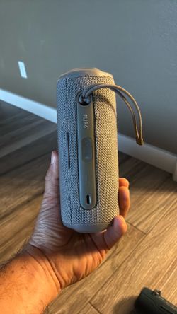 JBL FLIP 6 only $140 FOR ALL 3 SPEAKERS