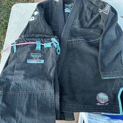 Fuji & Inverted Gear Kimonos