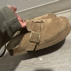 American Eagle Clogs - Women’s Size 8