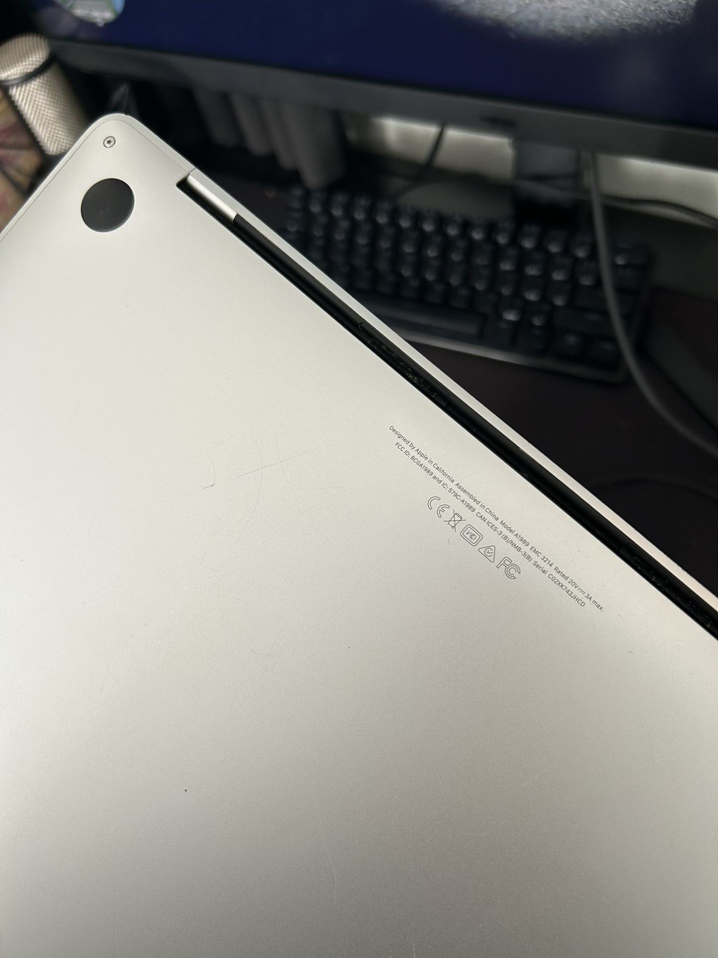 MacBook Pro With Touch Pad 