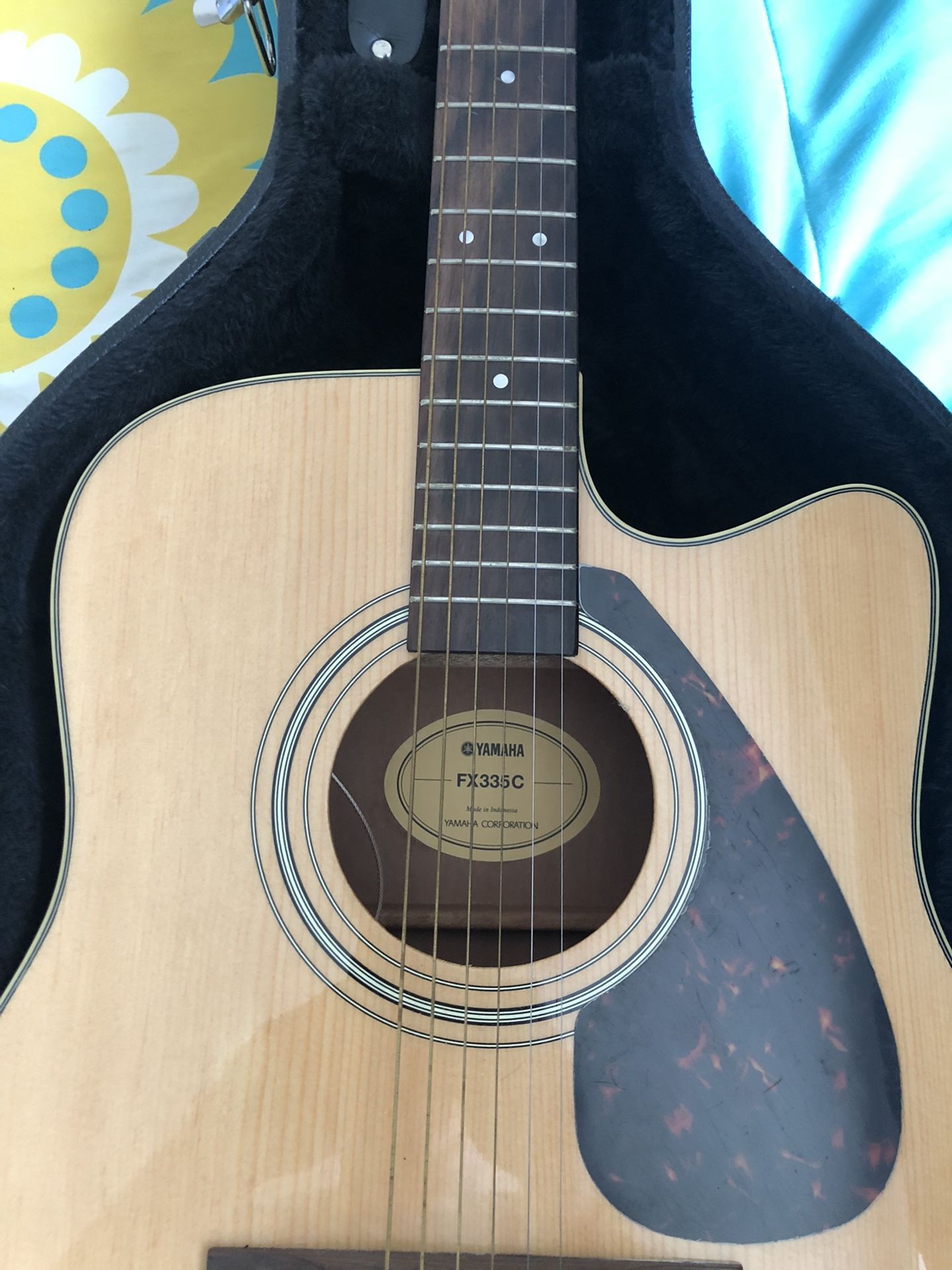 Yamaha Guitar