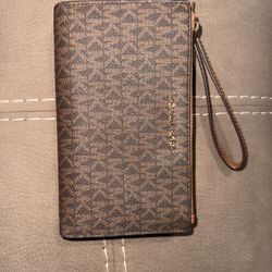 Michael Kor Wallet