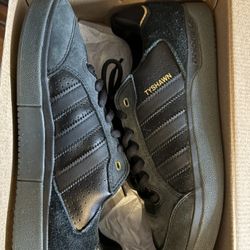 adidas tyshawn low 8.5 mens