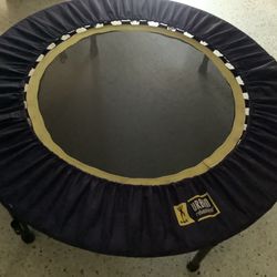 URBAN REBOUNDER MINI TRAMPOLINE-EXCELLENT CONDITION