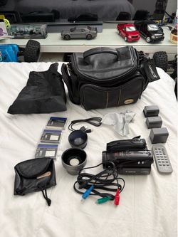 Canon video camera model vixia hv40 vintage